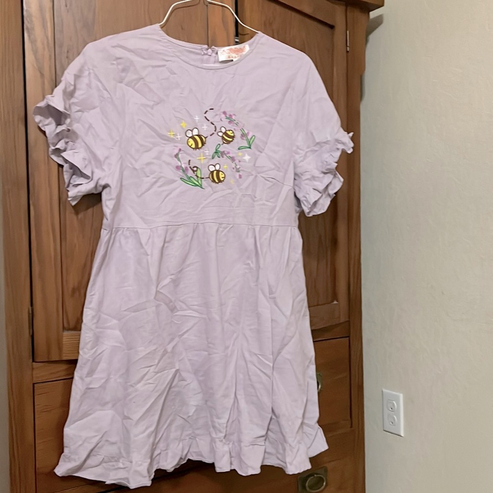 Cute Handmade Embroidered Bee Dress by Clammy Heart - Read Notice